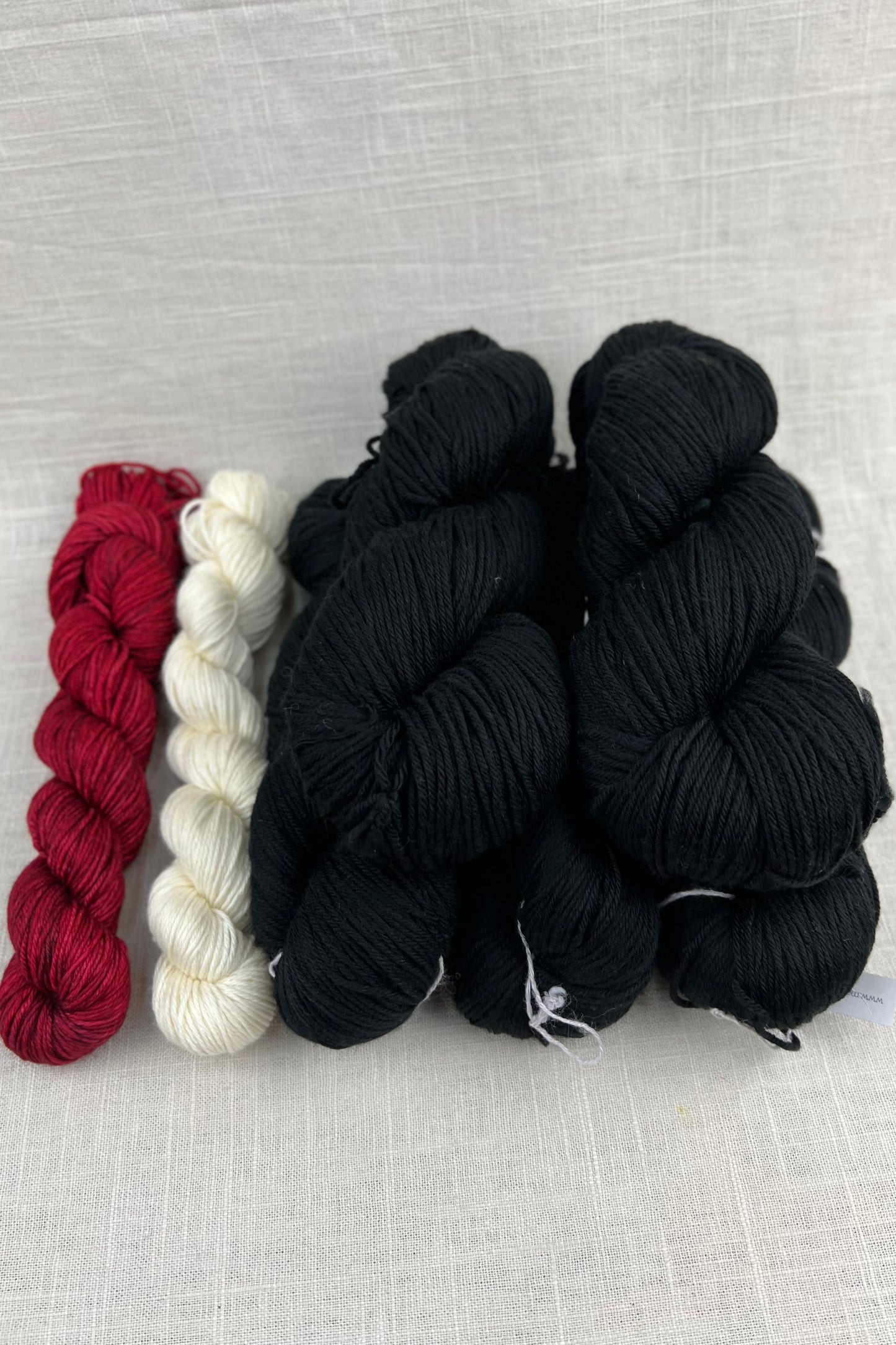 Malabrigo Arroyo - Black Cherry Tea Kit (black MC)