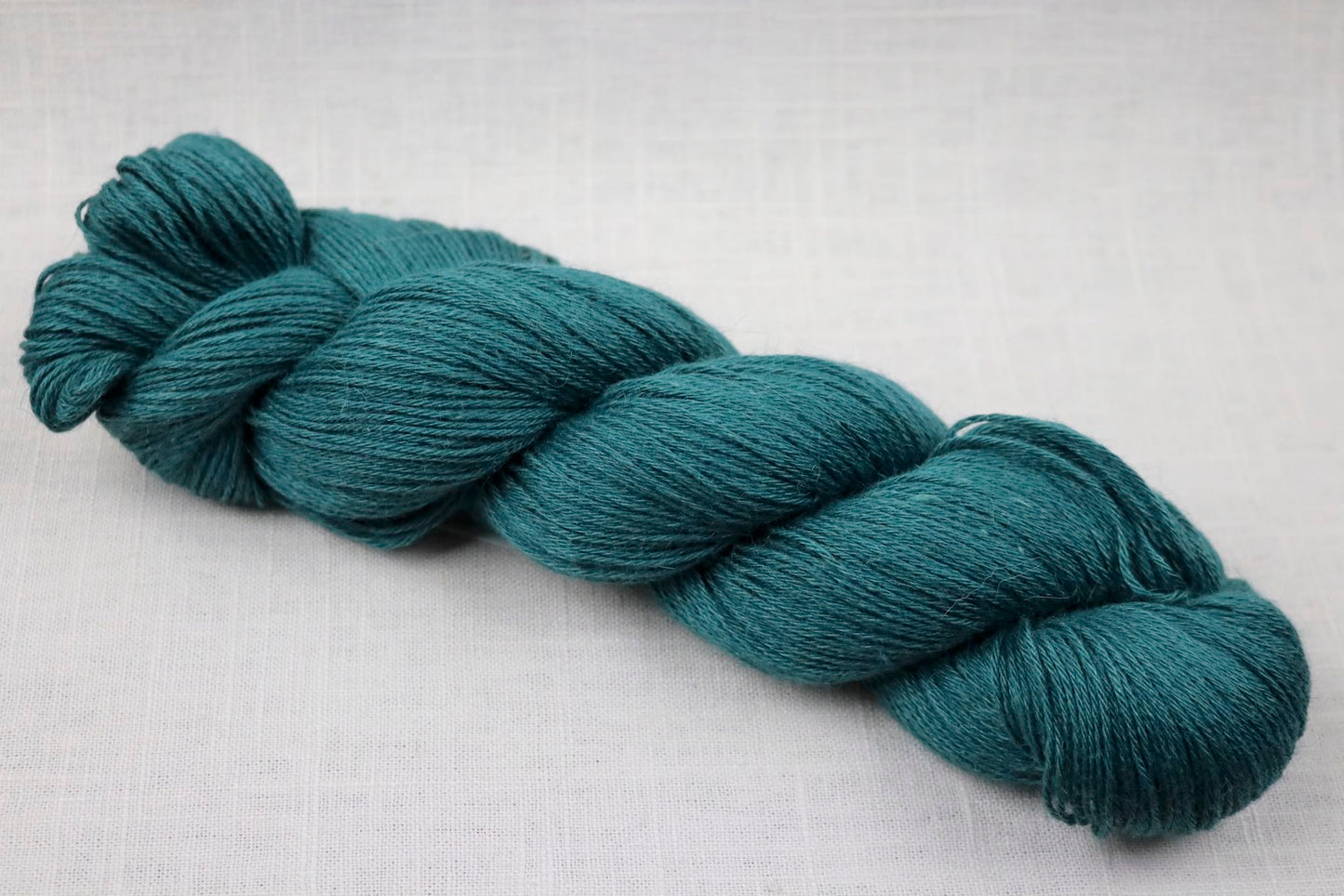 cascade sorata llama silk 20 deep teal