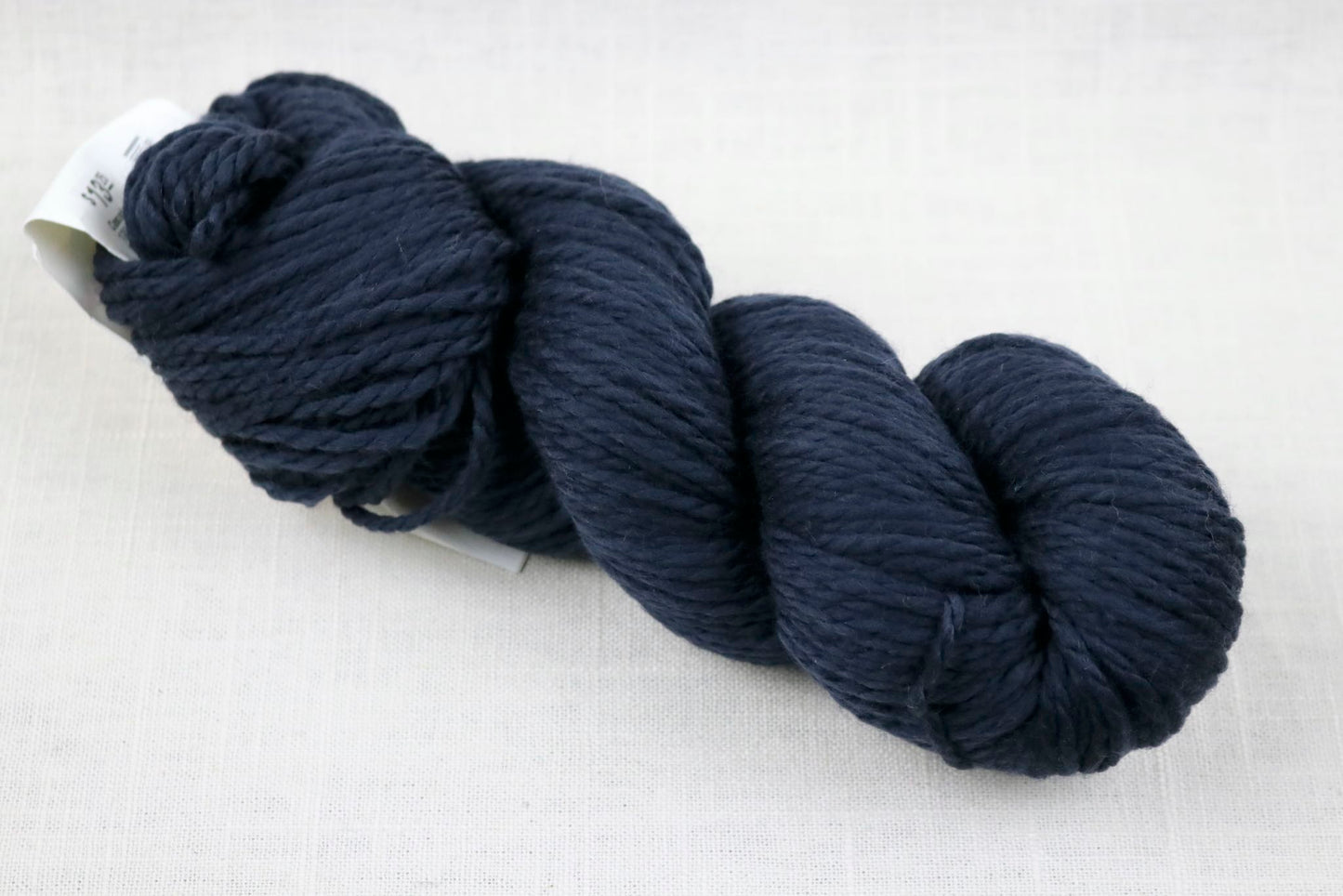 cascade yarns 128 superwash 854 navy