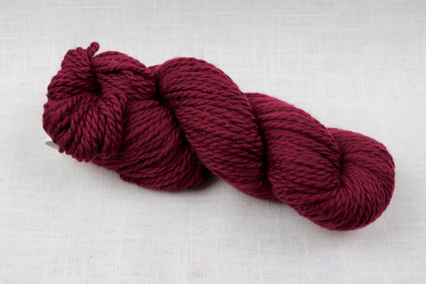 cascade yarns 128 superwash bulky 100% merino 855 Burgundy