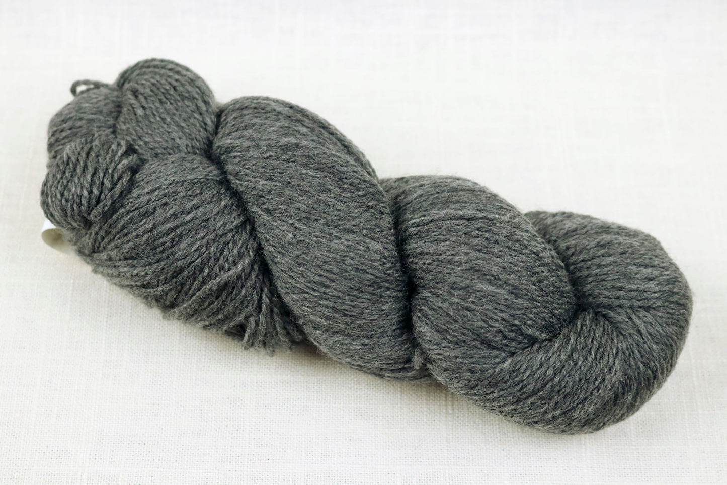 cascade yarns 220 superwash fingering 27 charcoal heather