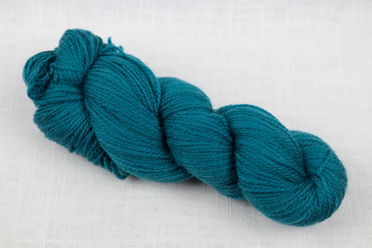 cascade yarns 220 superwash fingering 34 dark teal