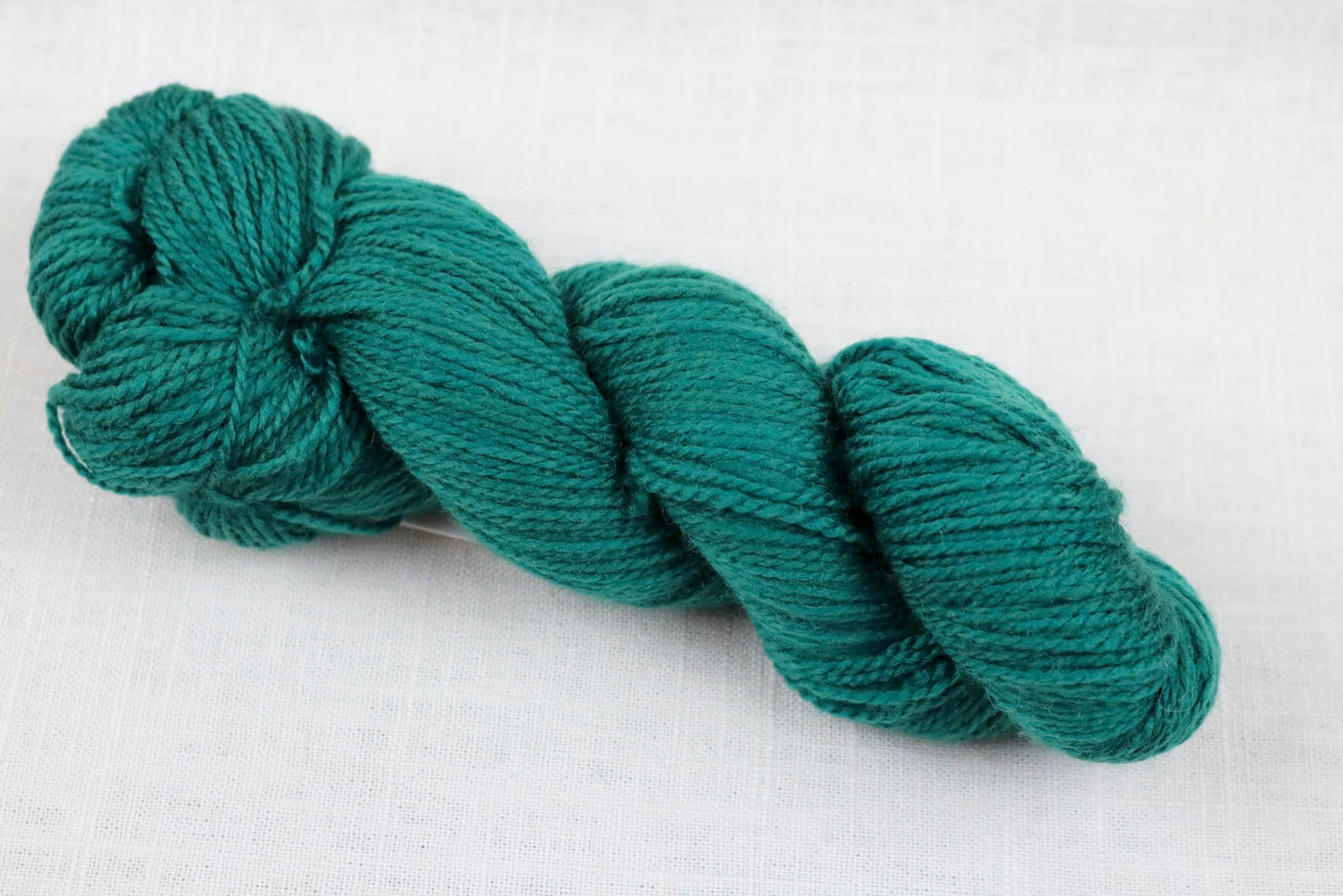 cascade yarns 220 superwash fingering 86 antique green