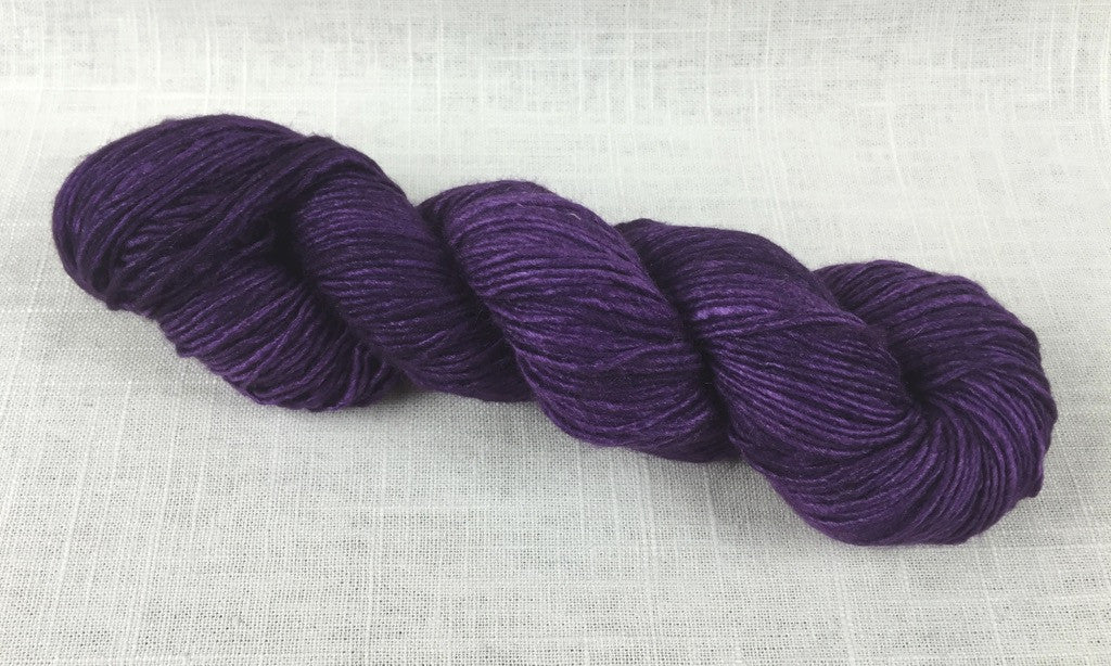 malabrigo silky merino color SM421 blackberry