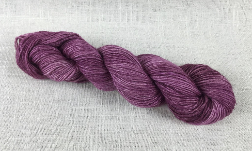 malabrigo silky merino color SM426 plum blossom