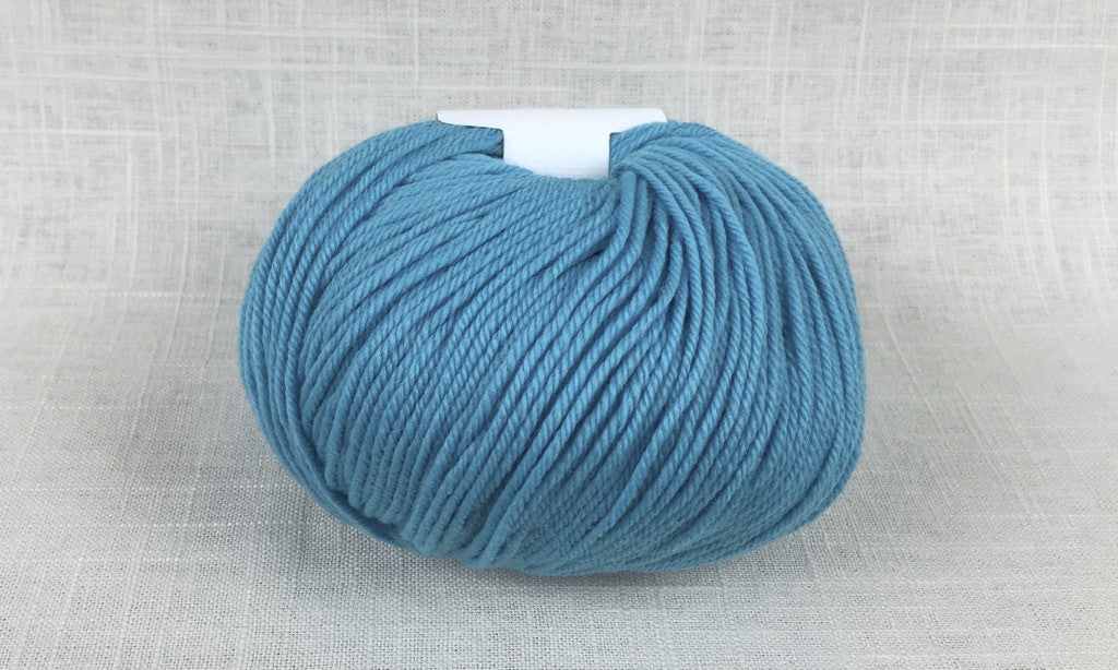 cascade 220 superwash light worsted DK 849 dark aqua