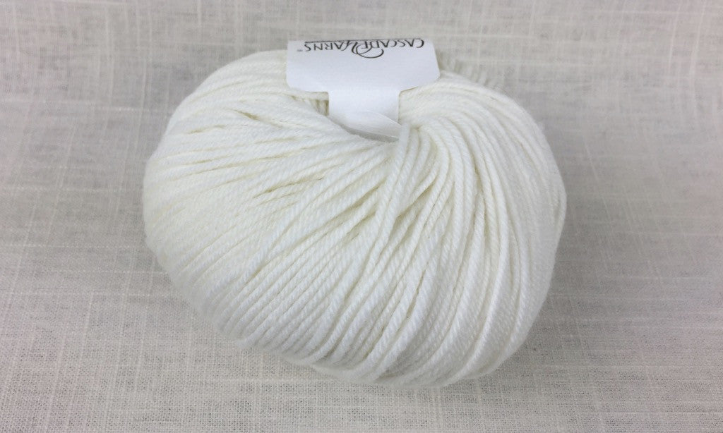 cascade 220 superwash light worsted DK 871 white