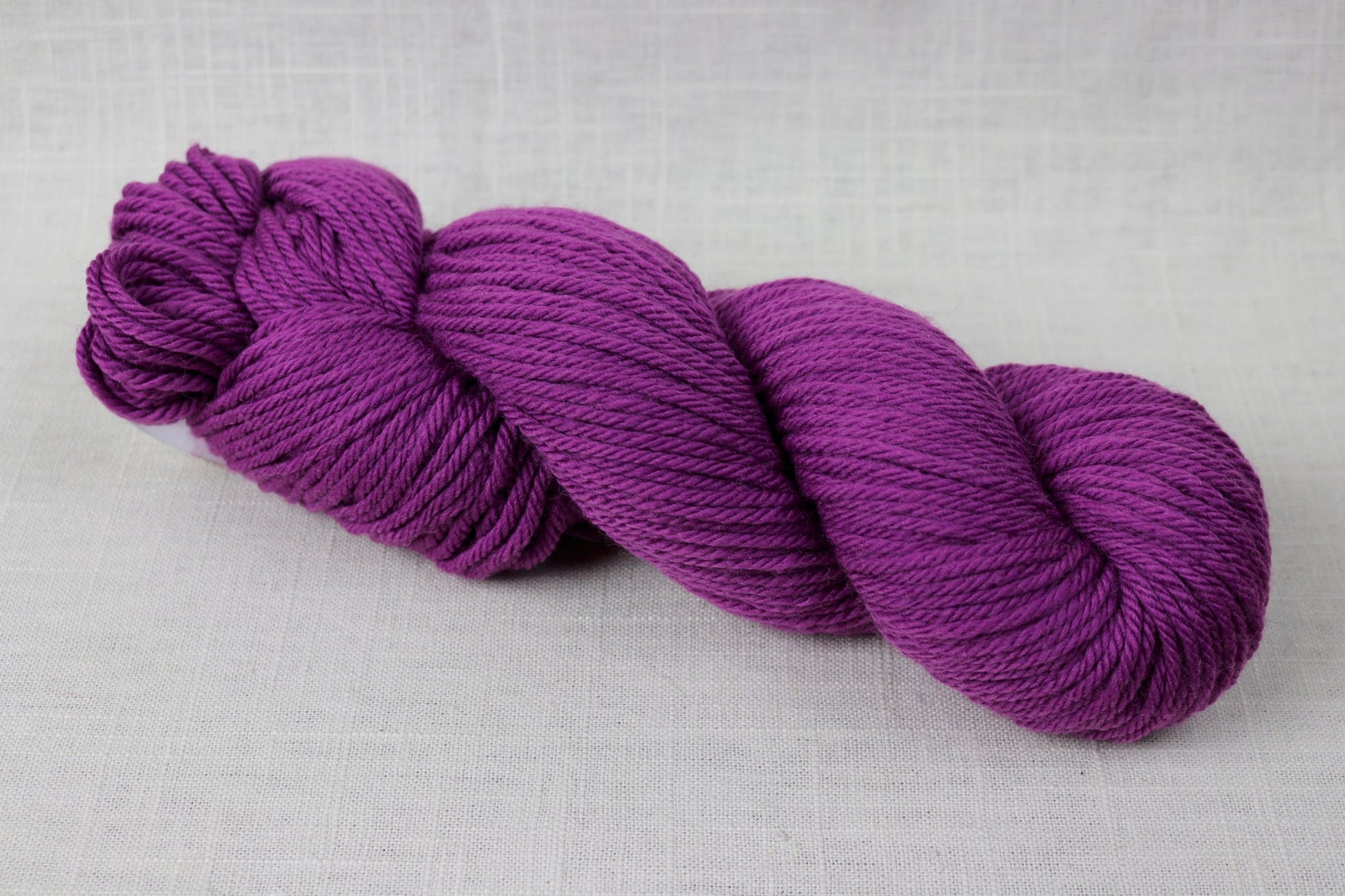 Cascade Yarns 220 Superwash aran heavy worsted 249 amethyst