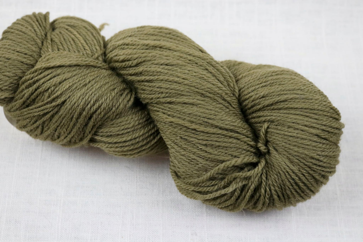 cascade yarns BFL 16 avocado