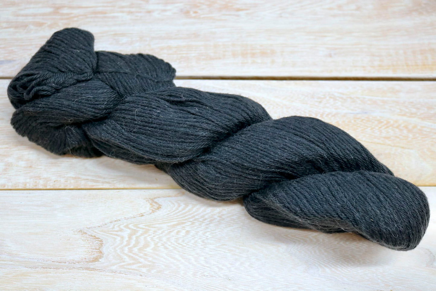 cascade yarns resolve 09 black