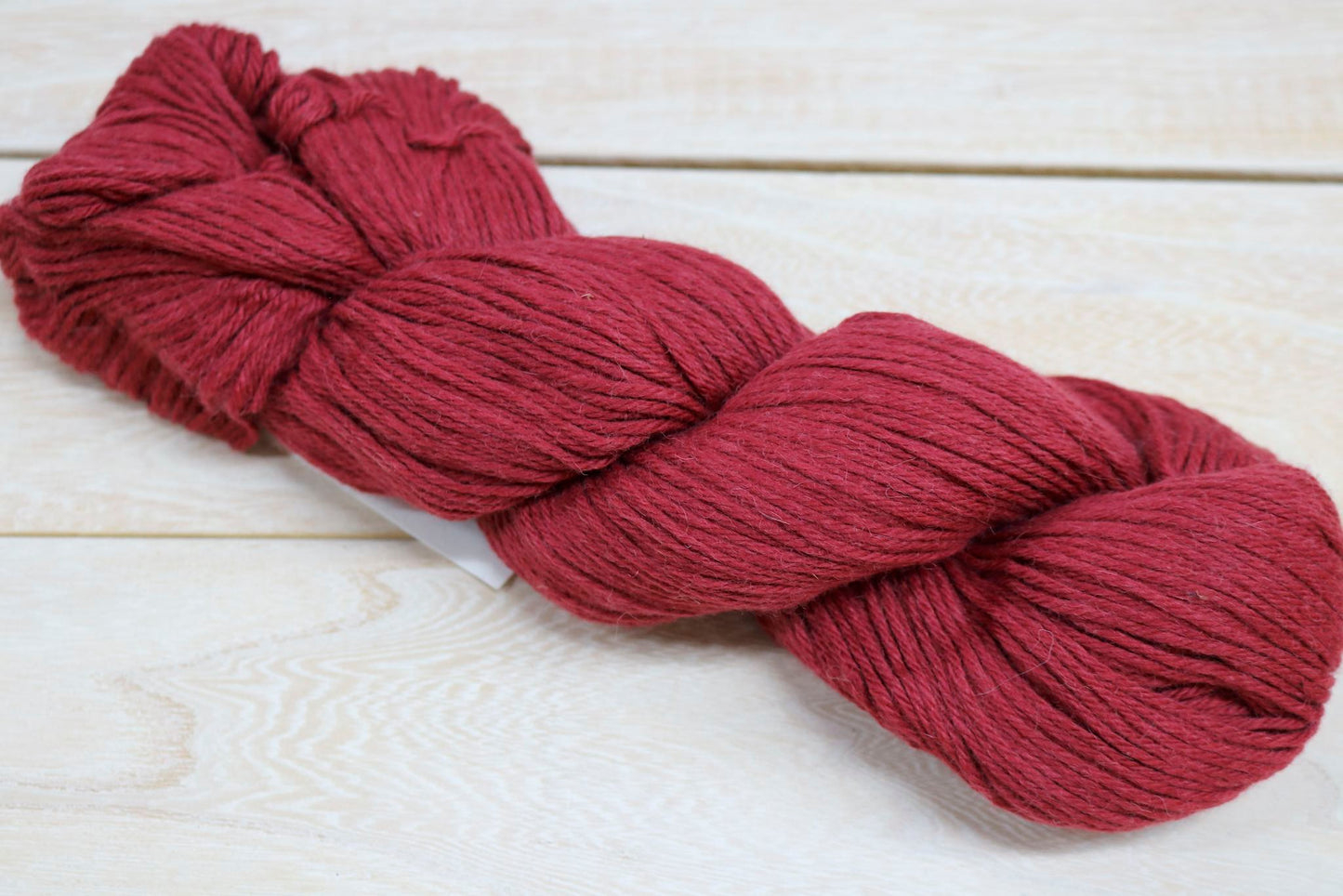 cascade yarns resolve 14 scarlet