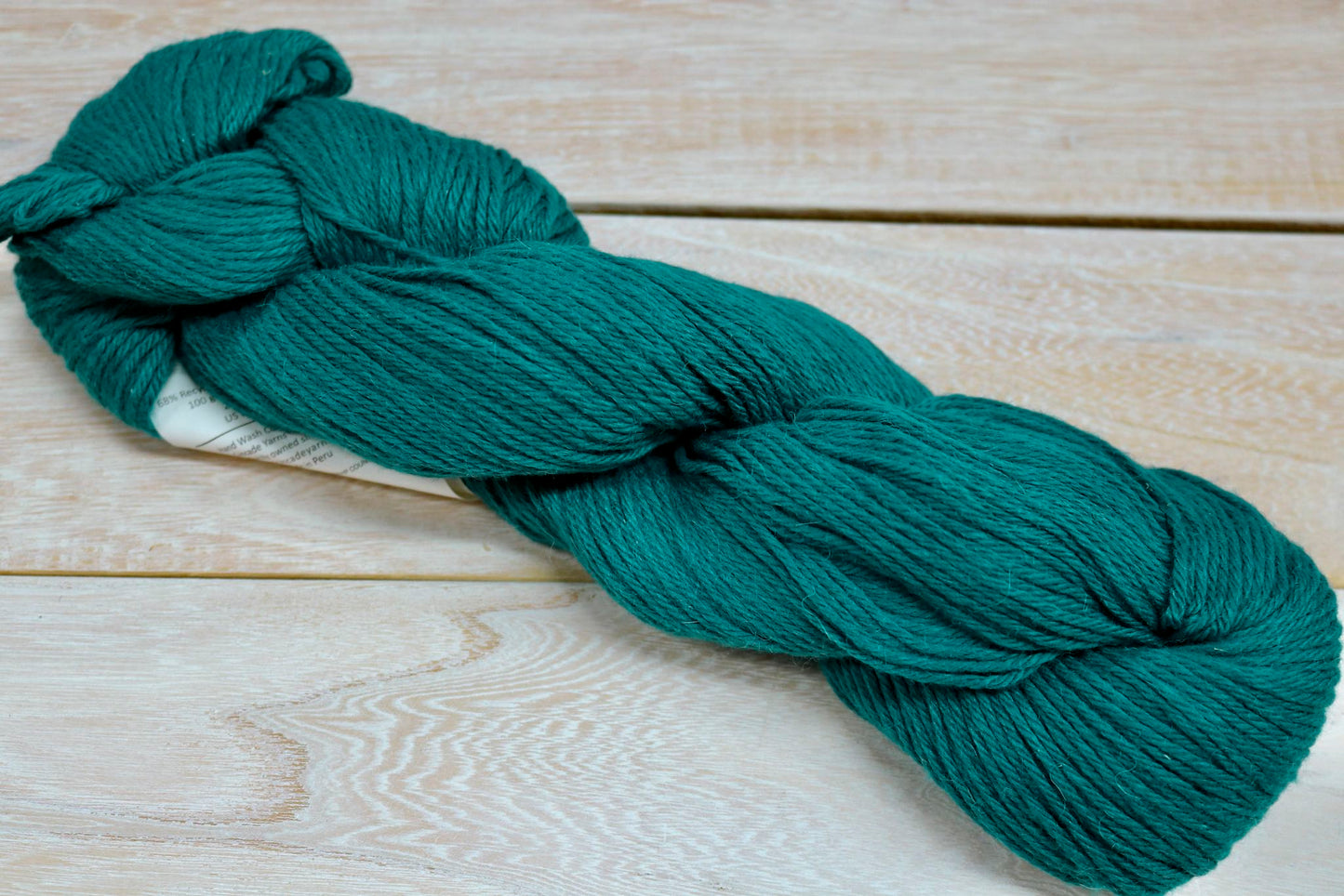 cascade yarns resolve 23 deep lake