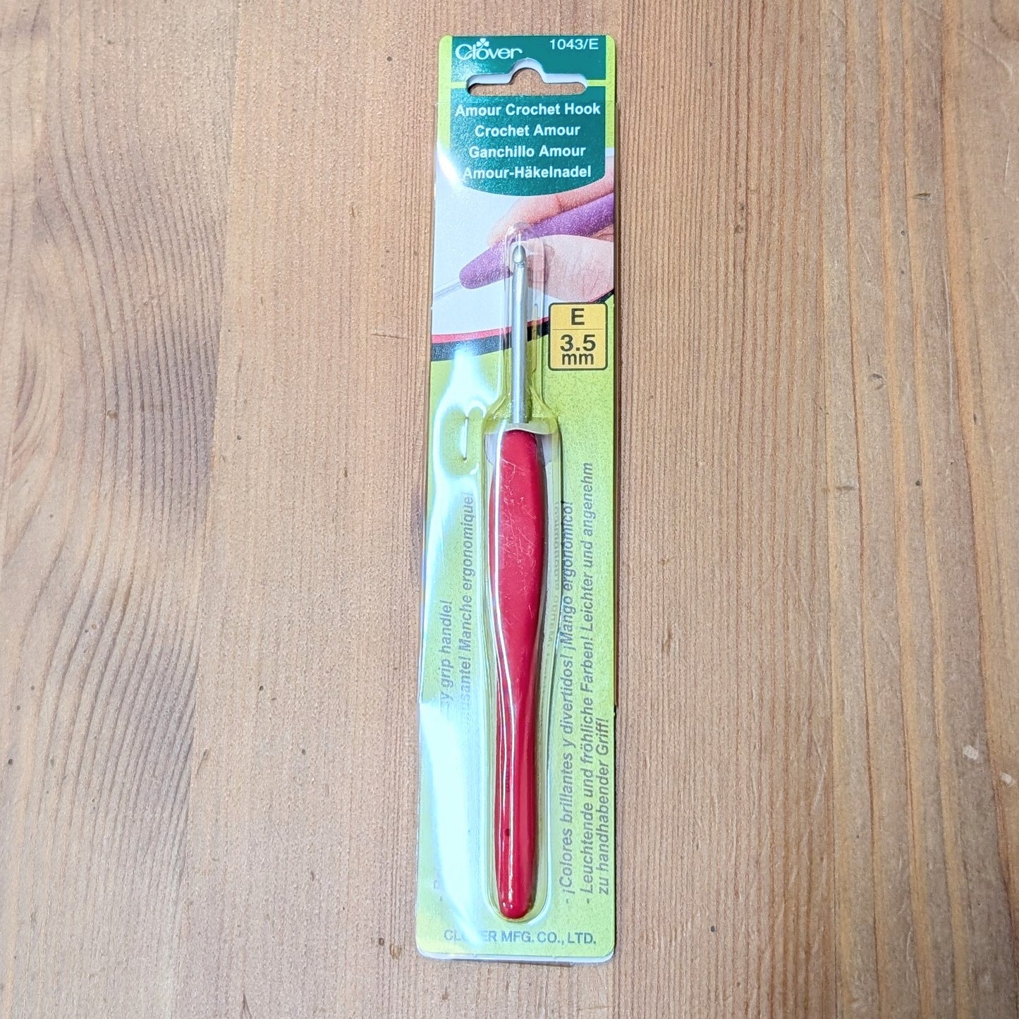 Clover Amour Crochet Hook 3.5mm
