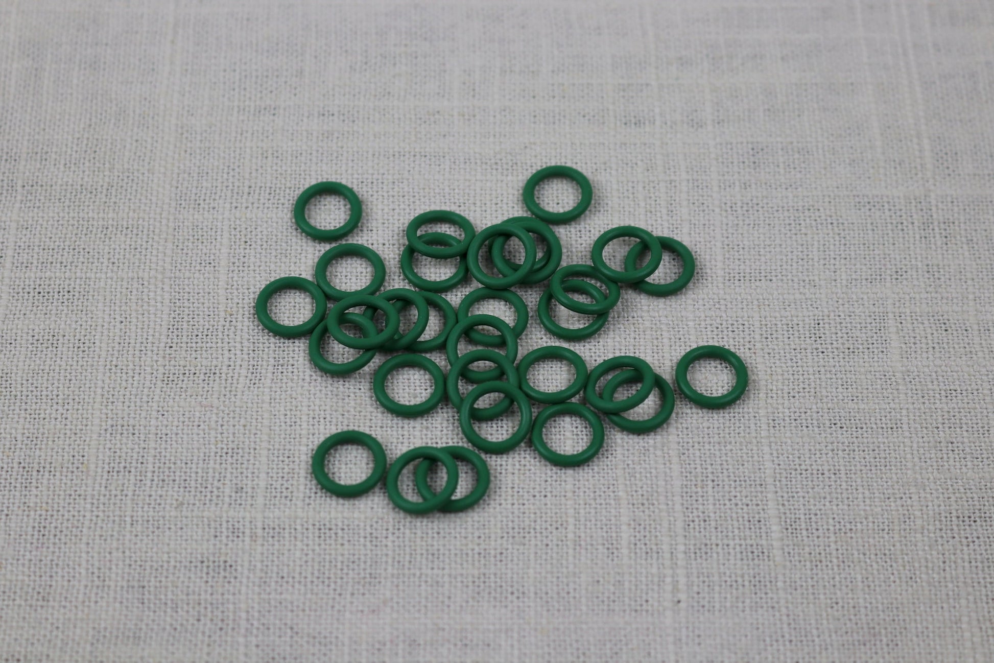 knitter's helper silicone stitch marker 13mm green